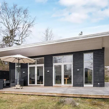 6 Person In Feriehus Knebel