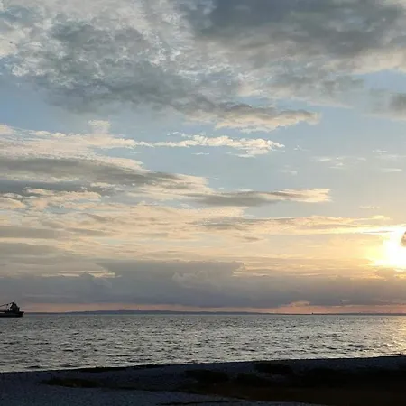 6 Person In Feriehus Knebel